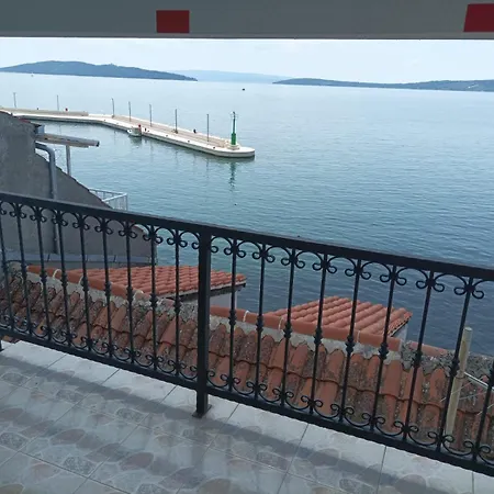 Benutic-lalini Apartman Kaštela