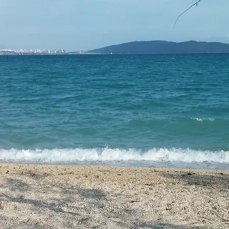 Benutic-lalini Apartman Kastela